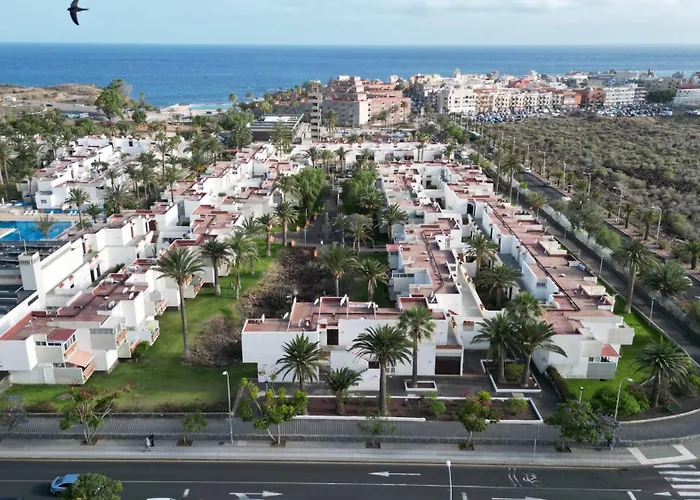 Primavera Tranquil Retreat 2-bedroom With Balcony, Garden View & Fiber Wifi *