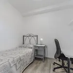 Primavera Tranquil Retreat 2-bedroom With Balcony, Garden View & Fiber Wifi * Arona (Tenerife)